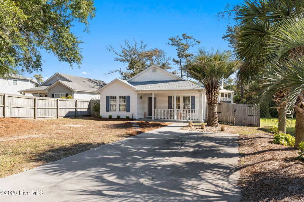 Photo of 102 NE 32nd Street, Oak Island, NC 28465 (MLS # 100541037)