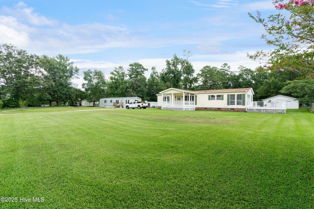 Photo of 124 Hunter Court, Rocky Point, NC 28457 (MLS # 100521229)