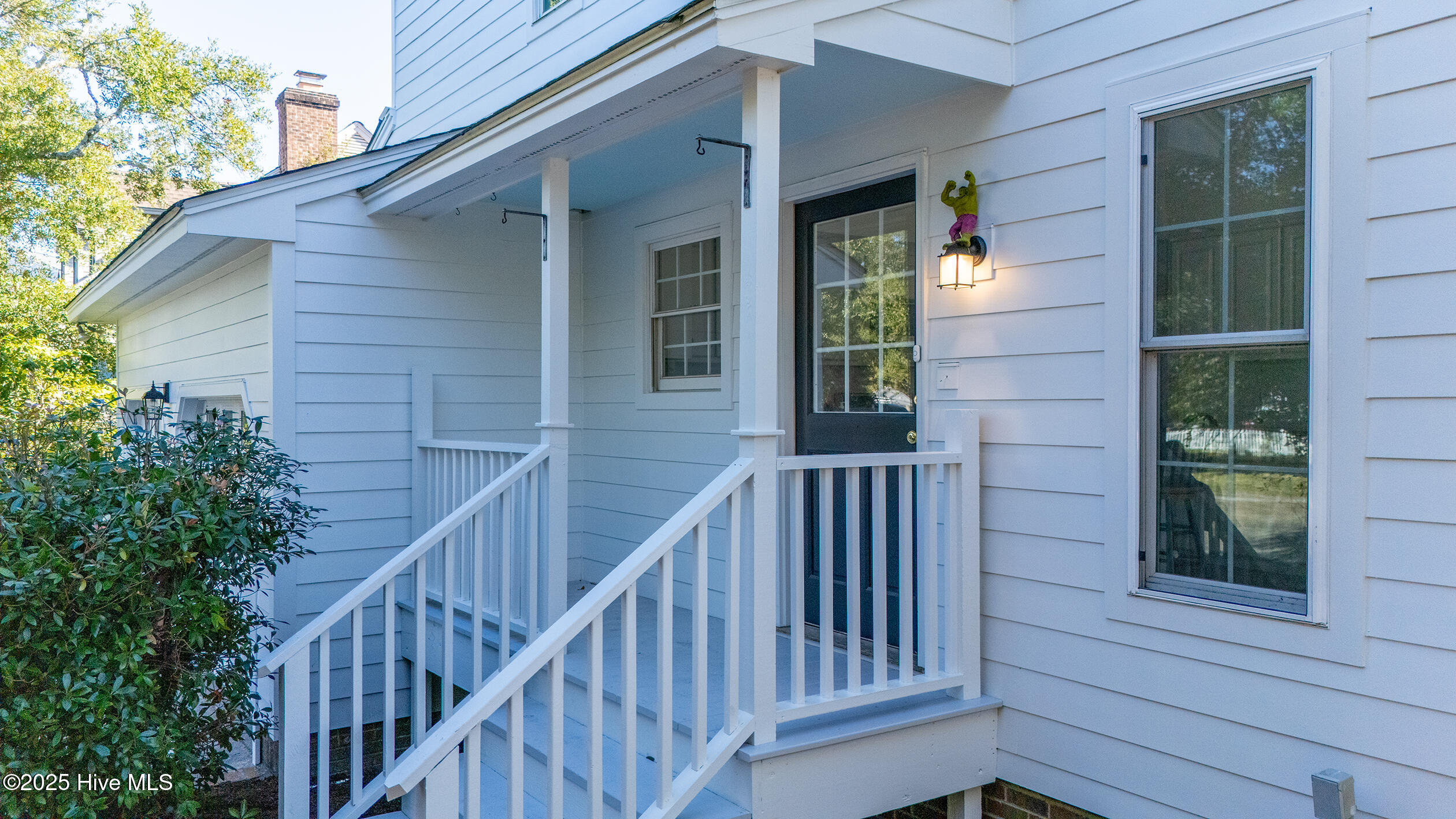 102 Island View Drive