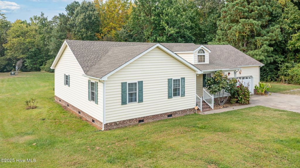 Photo of 560 Whitehat Road, Hertford, NC 27944 (MLS # 100530128)