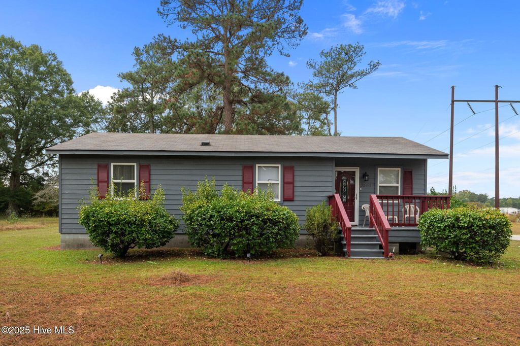 Photo of 3561 Urban Estates Drive, Grifton, NC 28530 (MLS # 100535304)