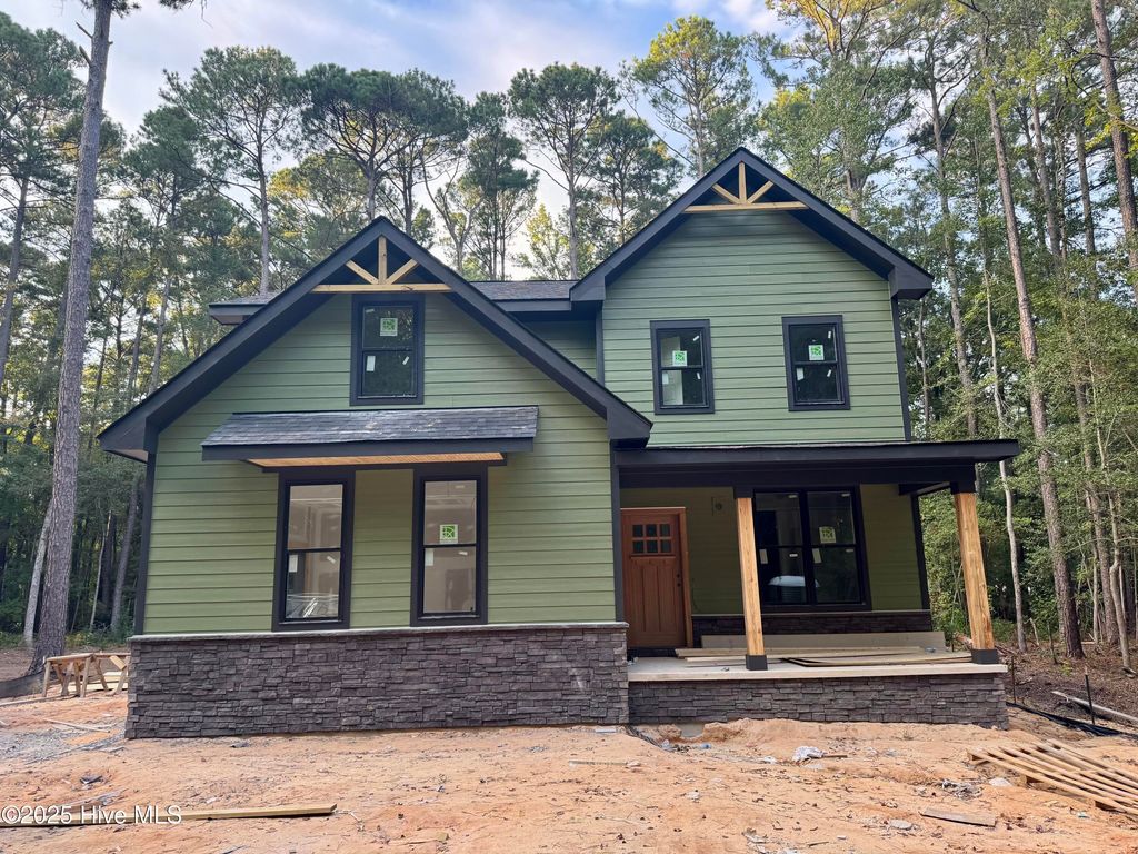 Photo of 1057 Greenbriar Drive, Vass, NC 28394 (MLS # 100501485)
