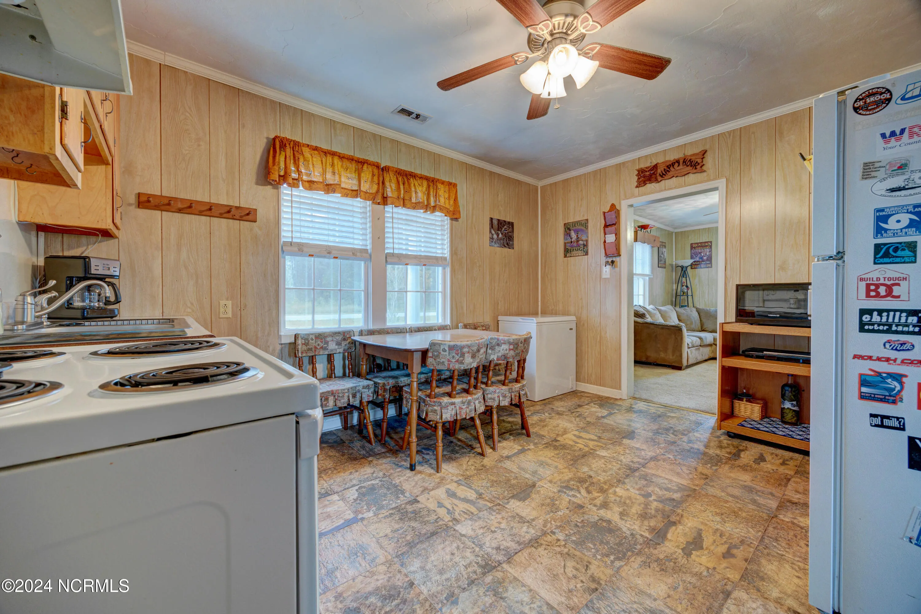 Aurora, North Carolina 27806, United States, 2 Bedrooms Bedrooms, ,1 BathroomBathrooms,Residential,Pending,36755