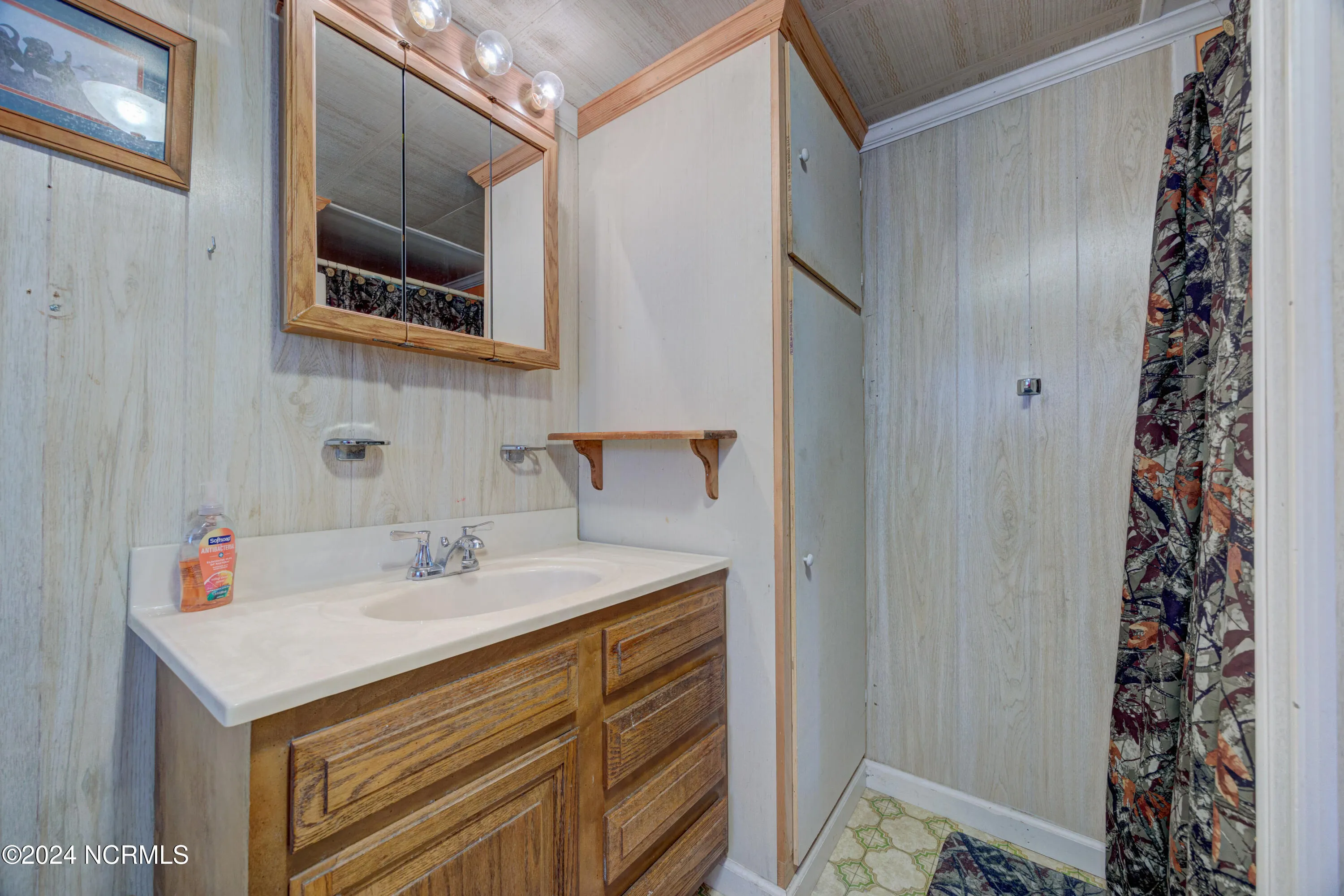 Aurora, North Carolina 27806, United States, 2 Bedrooms Bedrooms, ,1 BathroomBathrooms,Residential,Pending,36755