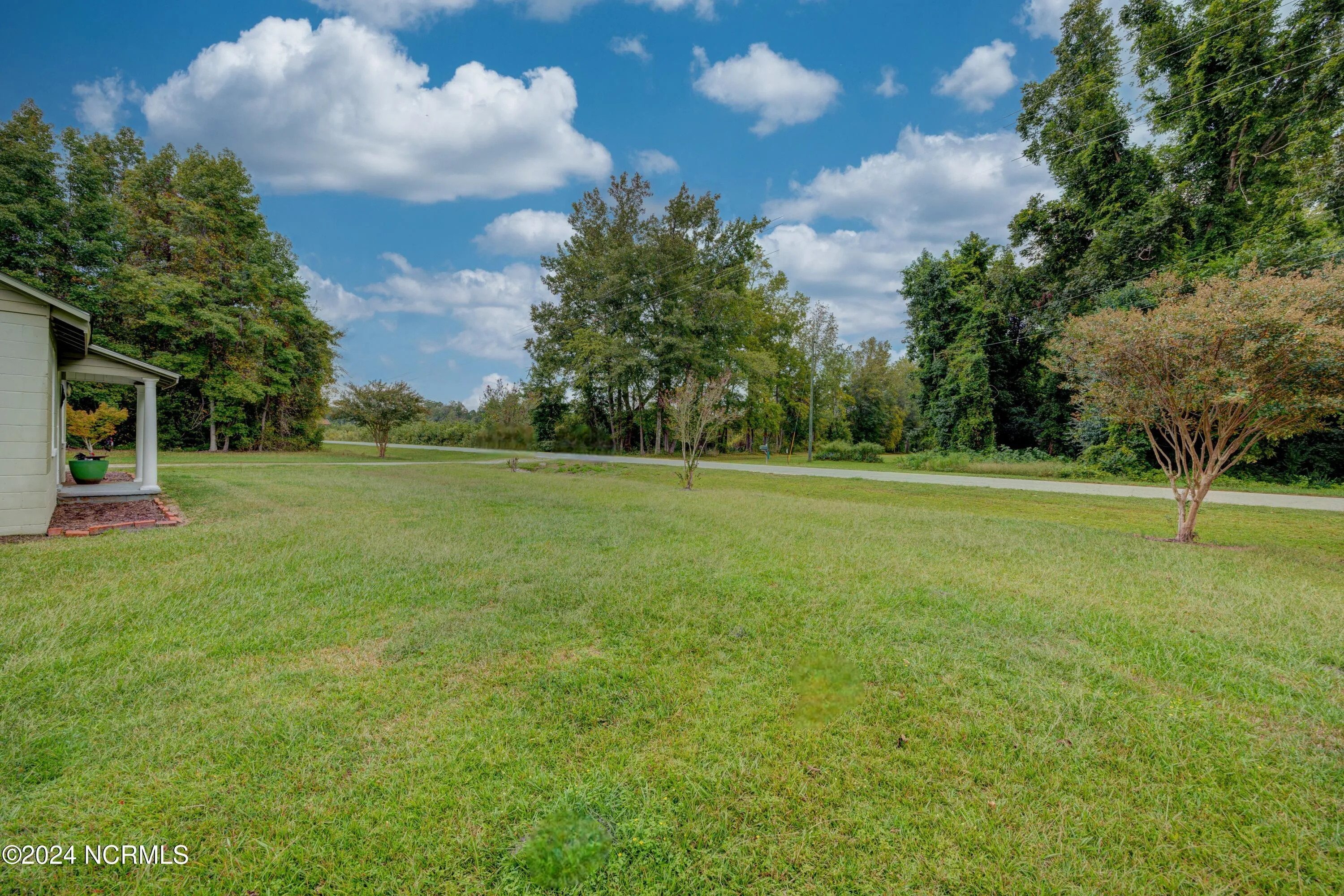 Aurora, North Carolina 27806, United States, 2 Bedrooms Bedrooms, ,1 BathroomBathrooms,Residential,Pending,36755