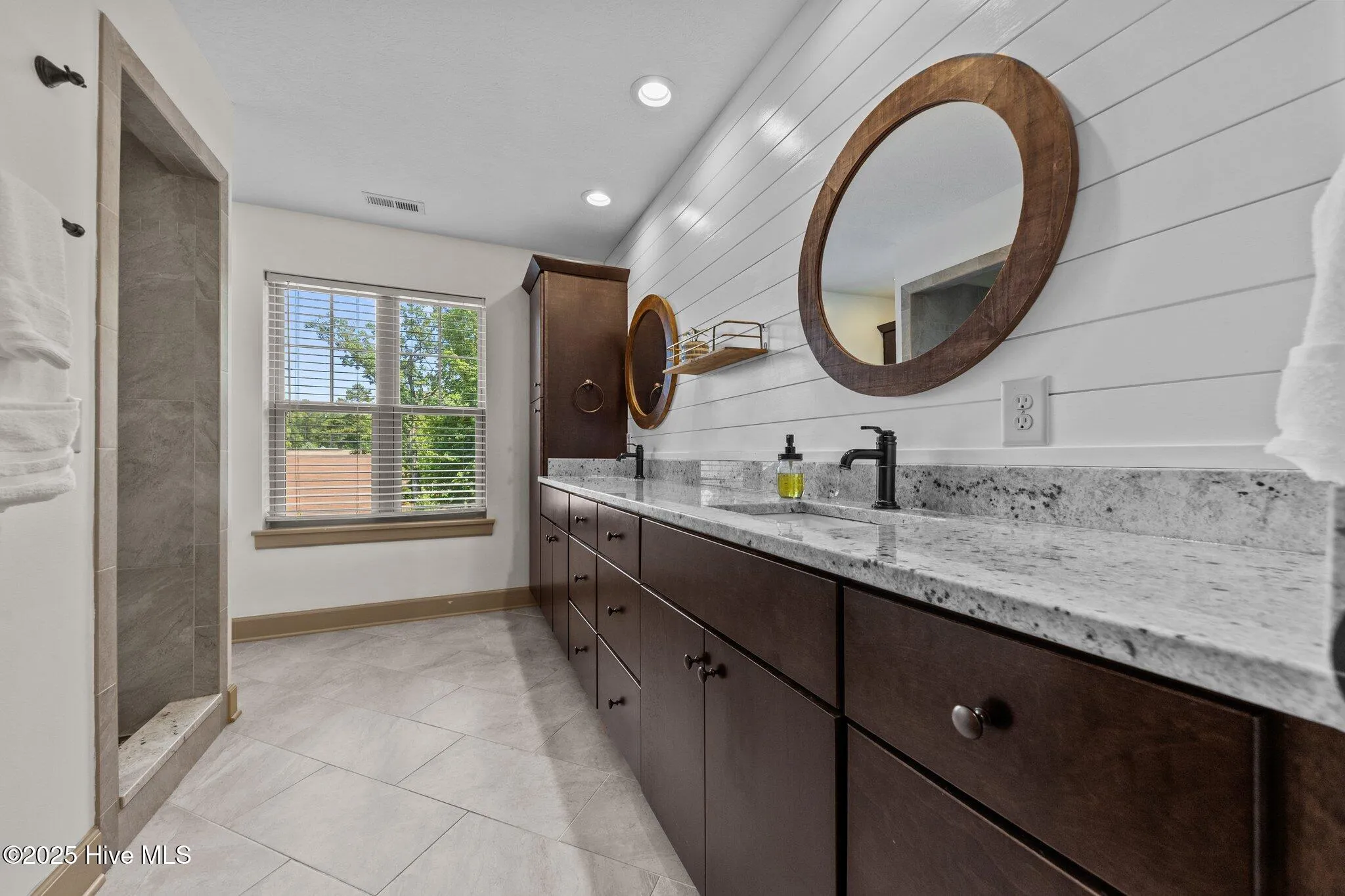 Aberdeen, North Carolina 28315, United States, 4 Bedrooms Bedrooms, ,4 BathroomsBathrooms,Residential,Active,137028