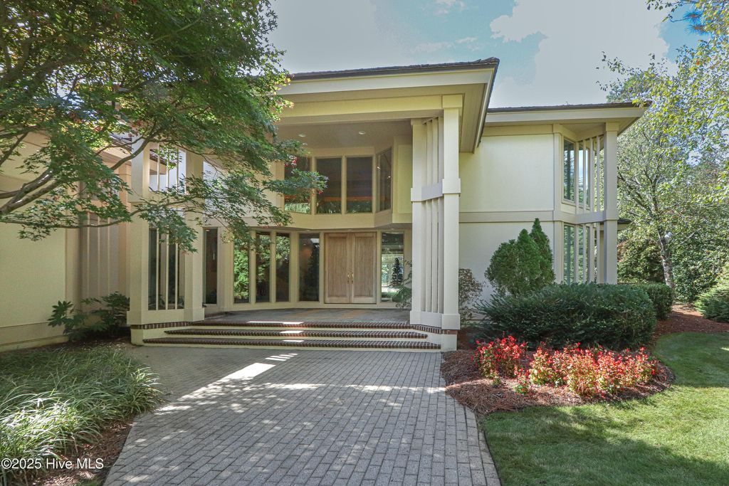 Photo of 310 Inverrary Road, Pinehurst, NC 28374 (MLS # 100538078)
