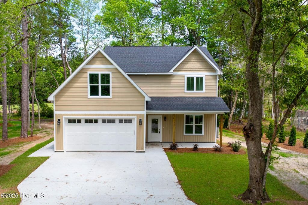 Photo of 357 Mccabe Road, Morehead City, NC 28557 (MLS # 100537697)
