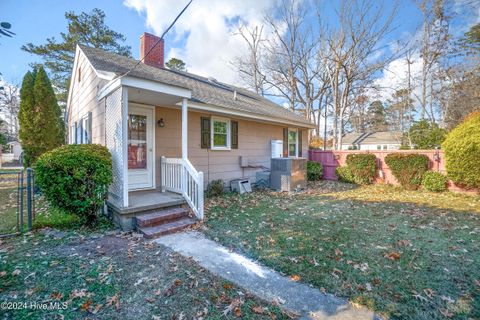 A home in Elizabeth City