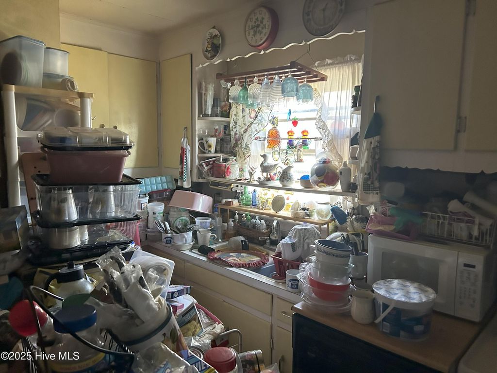 Photo of 919 Hunnicutt Avenue, Elizabeth City, NC 27909 (MLS # 100517241)