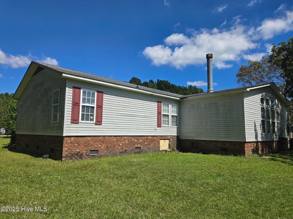 Photo of 151 Graytown Road, Jacksonville, NC 28540 (MLS # 100531511)