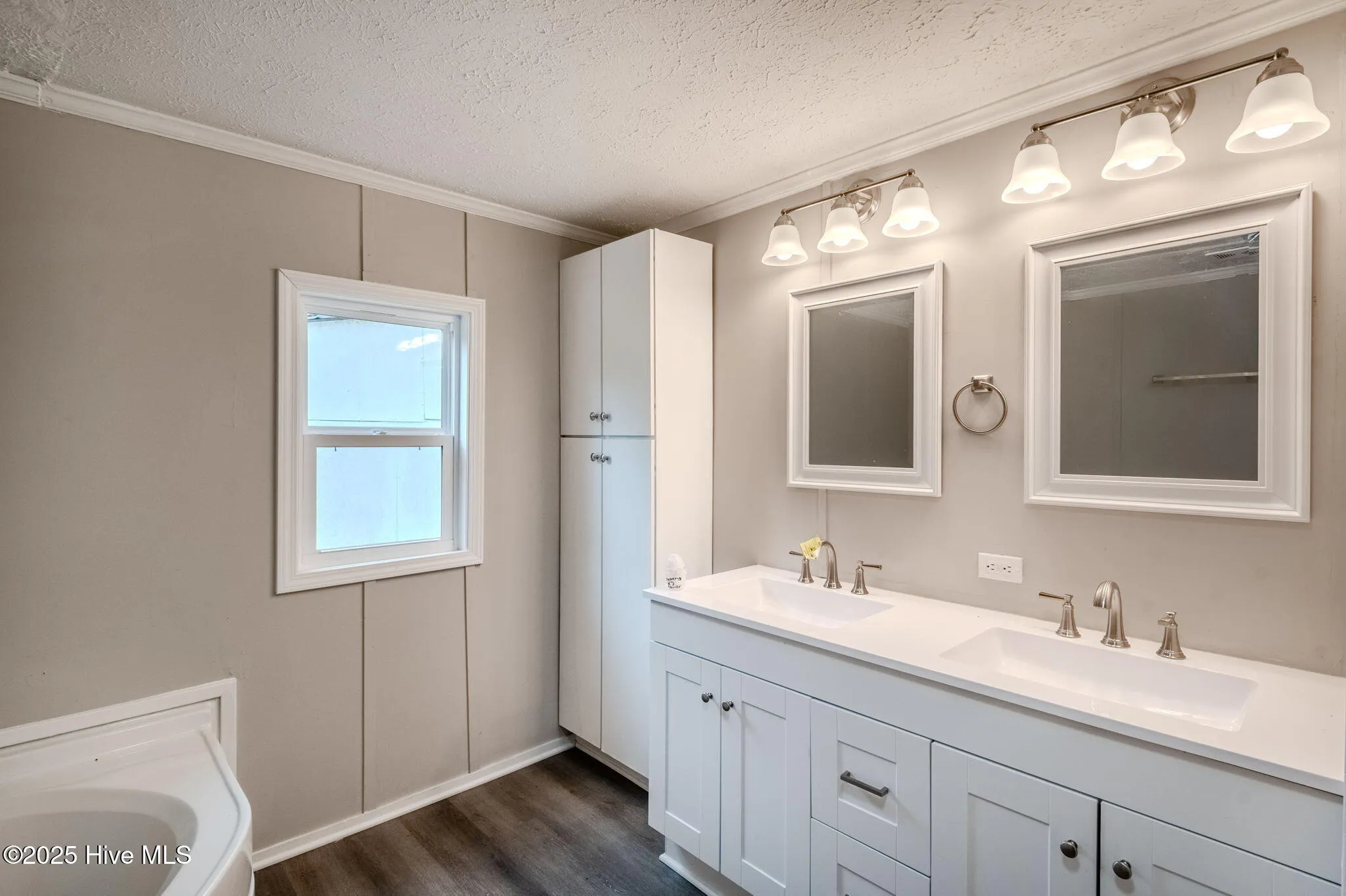 Rocky Point, North Carolina 28457, United States, 3 Bedrooms Bedrooms, ,2 BathroomsBathrooms,Residential,Active,216226