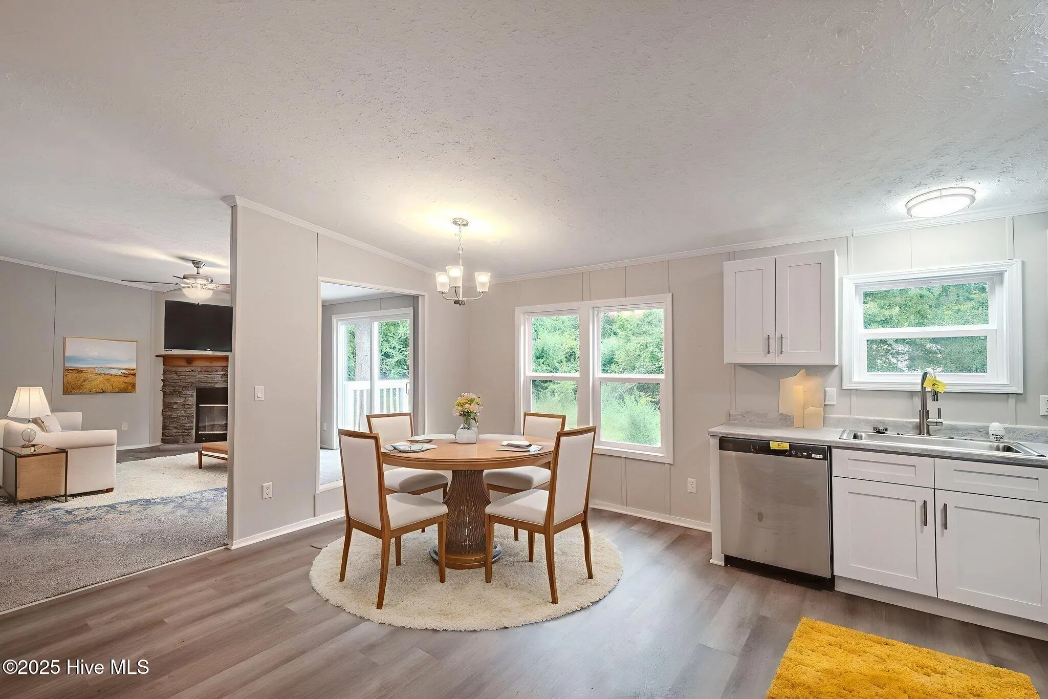 Rocky Point, North Carolina 28457, United States, 3 Bedrooms Bedrooms, ,2 BathroomsBathrooms,Residential,Active,216226