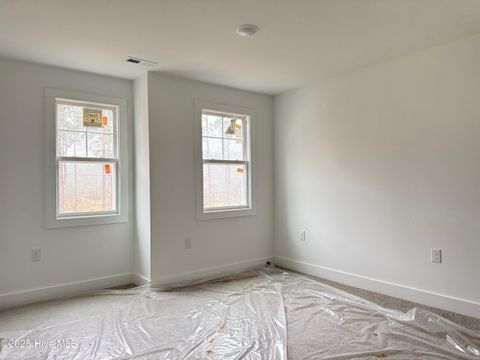 A home in Raeford