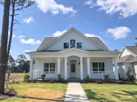 Single Family Residence in Southport NC 2293 Crescent Bay Drive.jpg