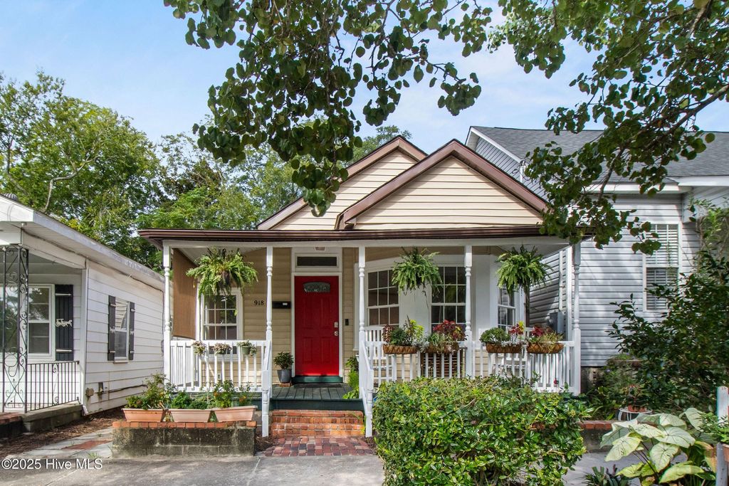 Photo of 918 S 7th Street, Wilmington, NC 28401 (MLS # 100528550)