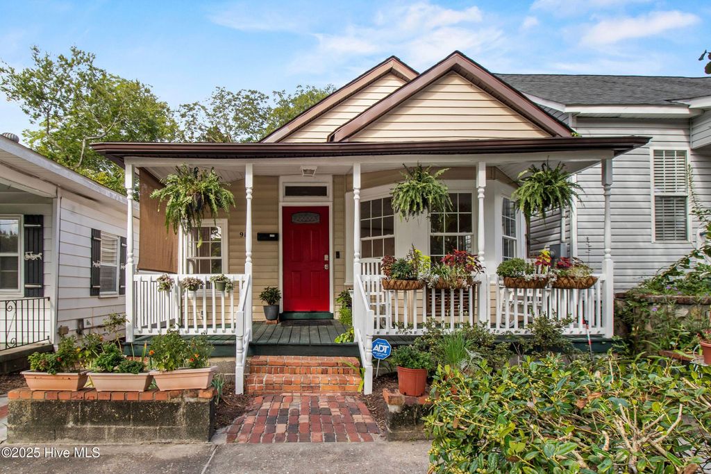 Photo of 918 S 7th Street, Wilmington, NC 28401 (MLS # 100528550)