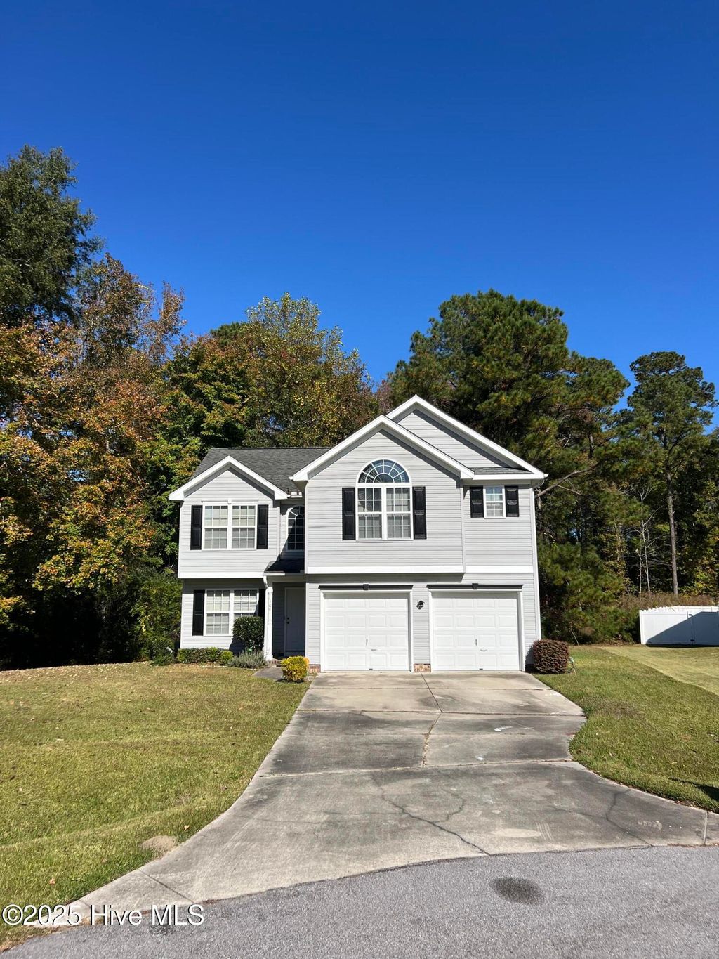 Photo of 109 Trinity Drive, New Bern, NC 28560 (MLS # 100542372)