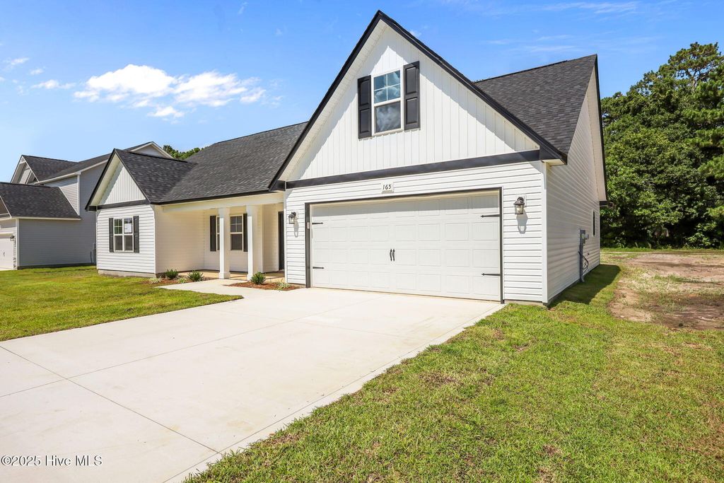 Photo of 165 Vista Cay Drive, Hubert, NC 28539 (MLS # 100489333)