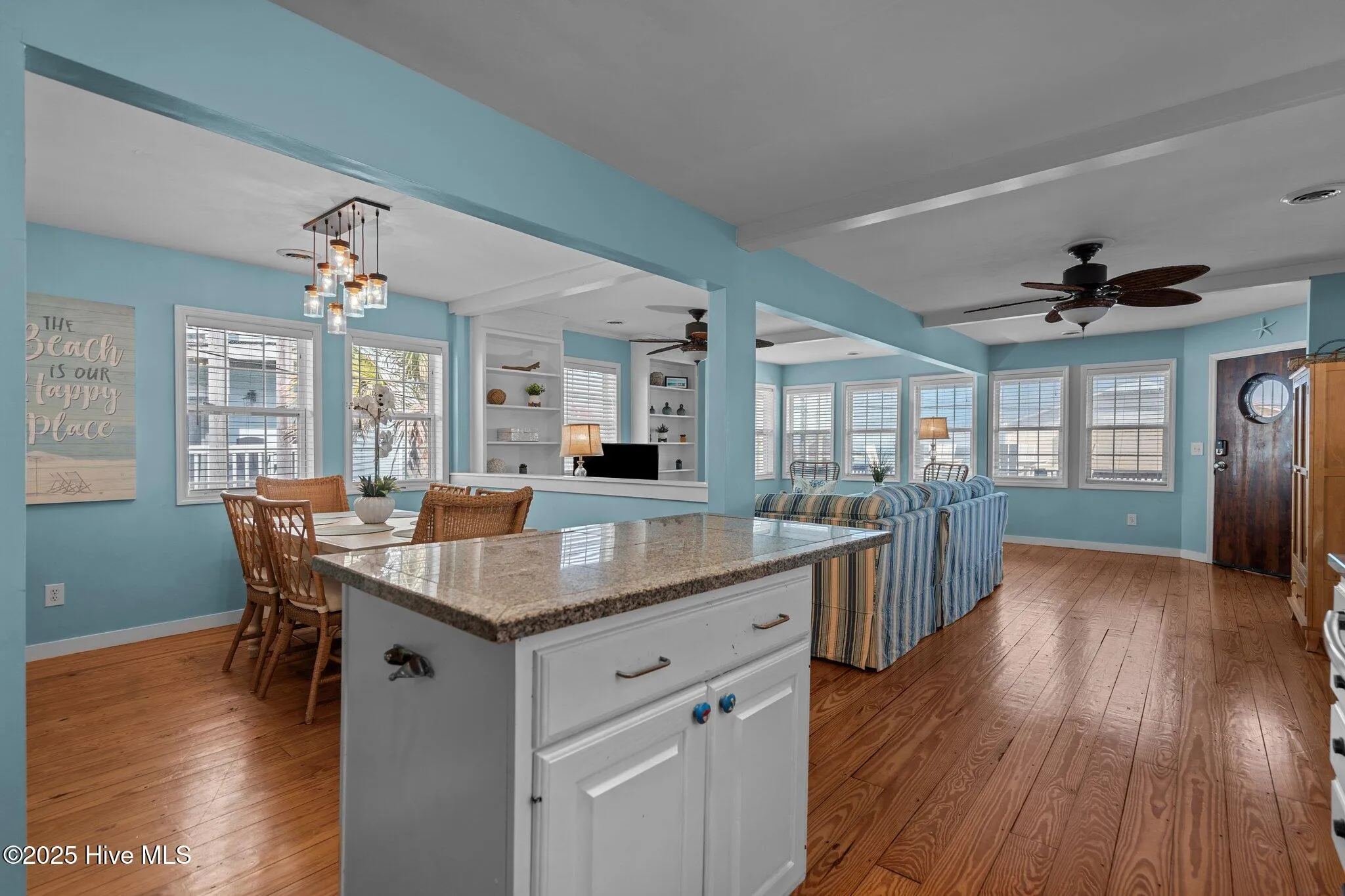 Carolina Beach, North Carolina 28428, United States, 5 Bedrooms Bedrooms, ,4 BathroomsBathrooms,Residential,Active,81978