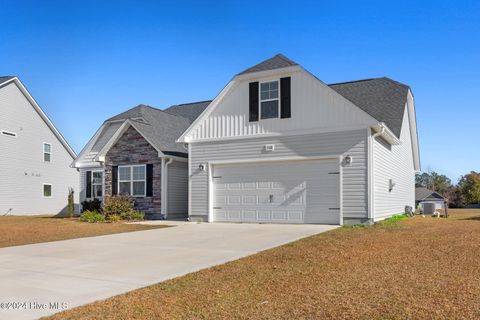 A home in Hubert