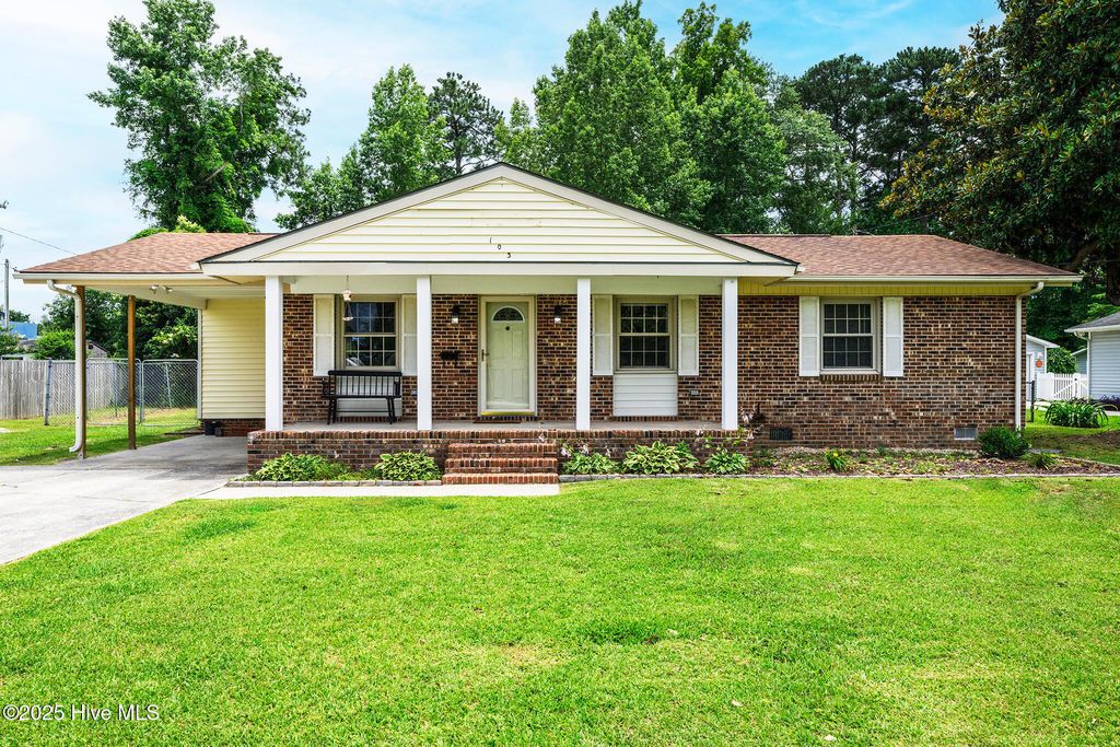 Photo of 103 Elizabeth Street, Havelock, NC 28532 (MLS # 100515280)