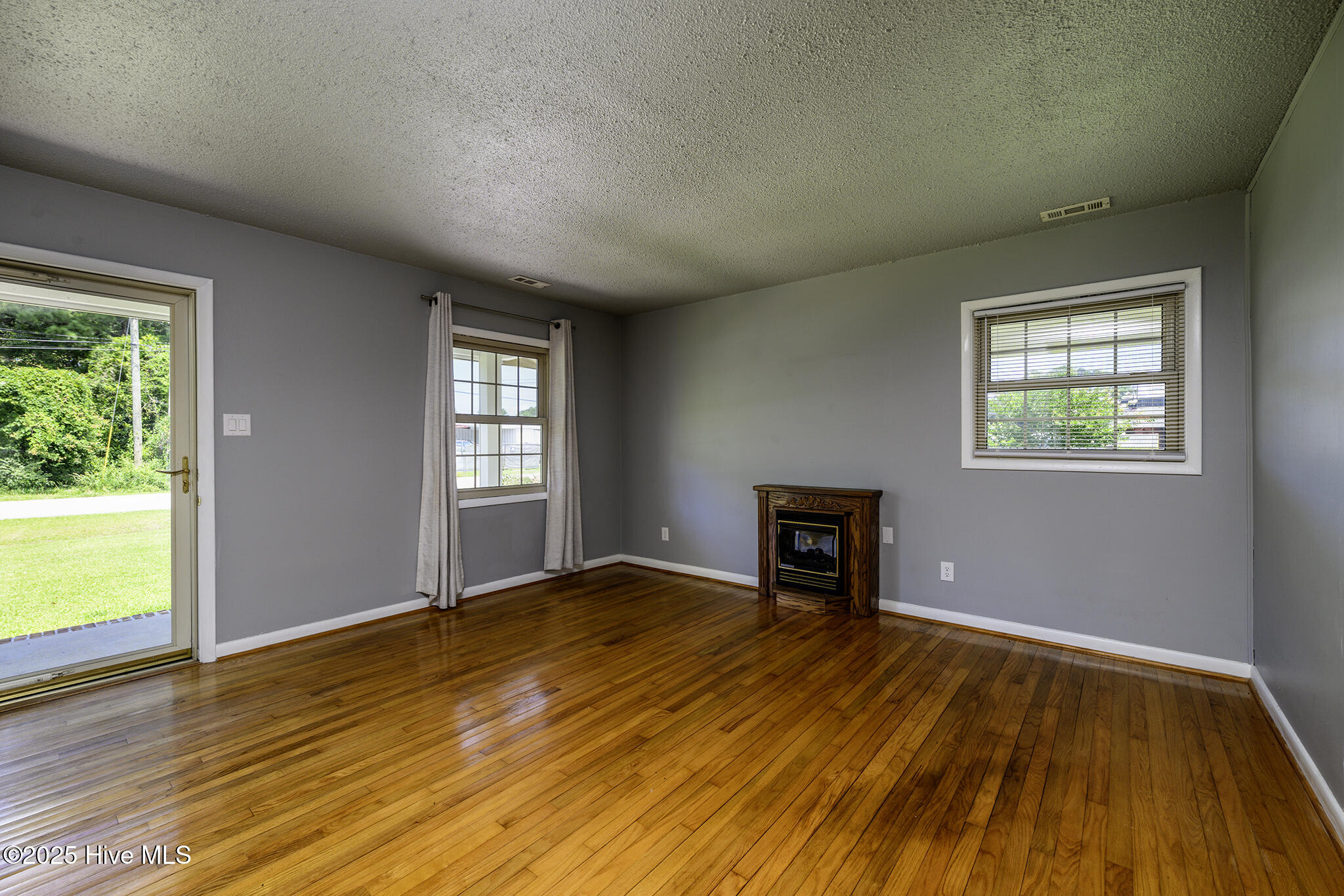 103 Elizabeth Street