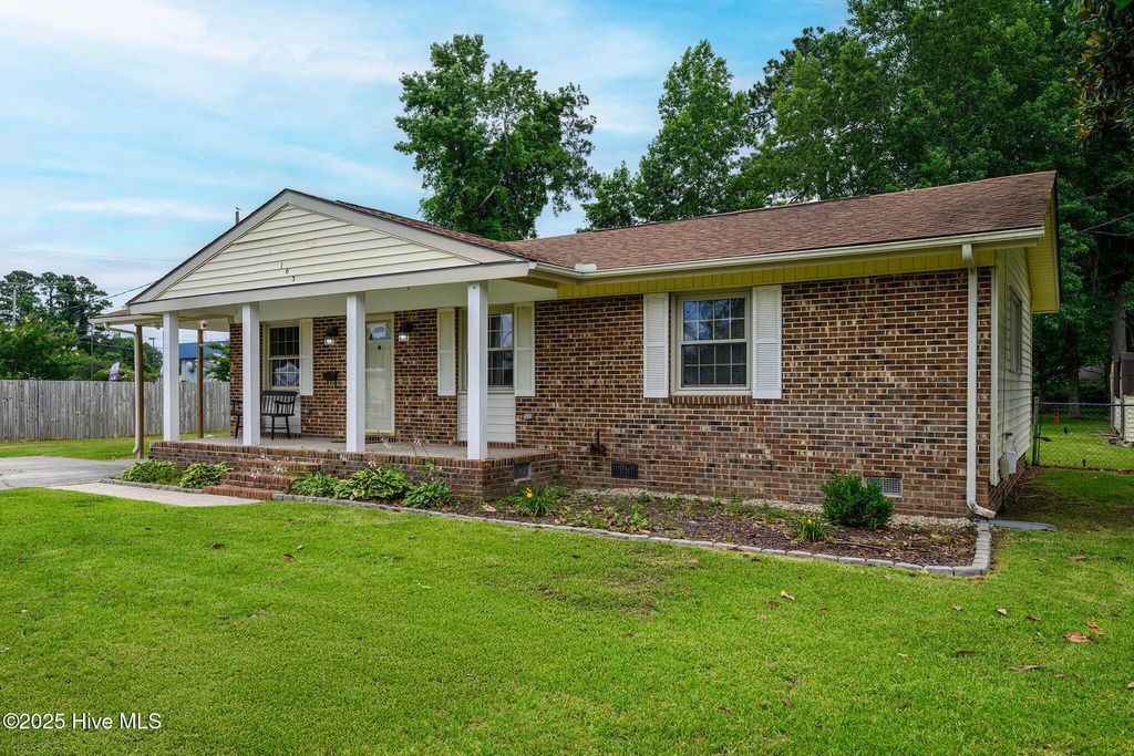 Photo of 103 Elizabeth Street, Havelock, NC 28532 (MLS # 100515280)