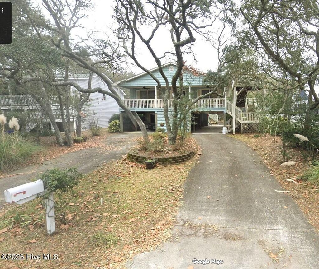 Photo of 302 SE 79th Street, Oak Island, NC 28465 (MLS # 100543707)