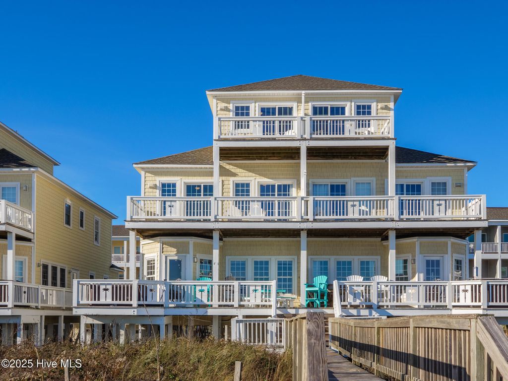 Photo of 872 Villas Drive, North Topsail Beach, NC 28460 (MLS # 100537355)