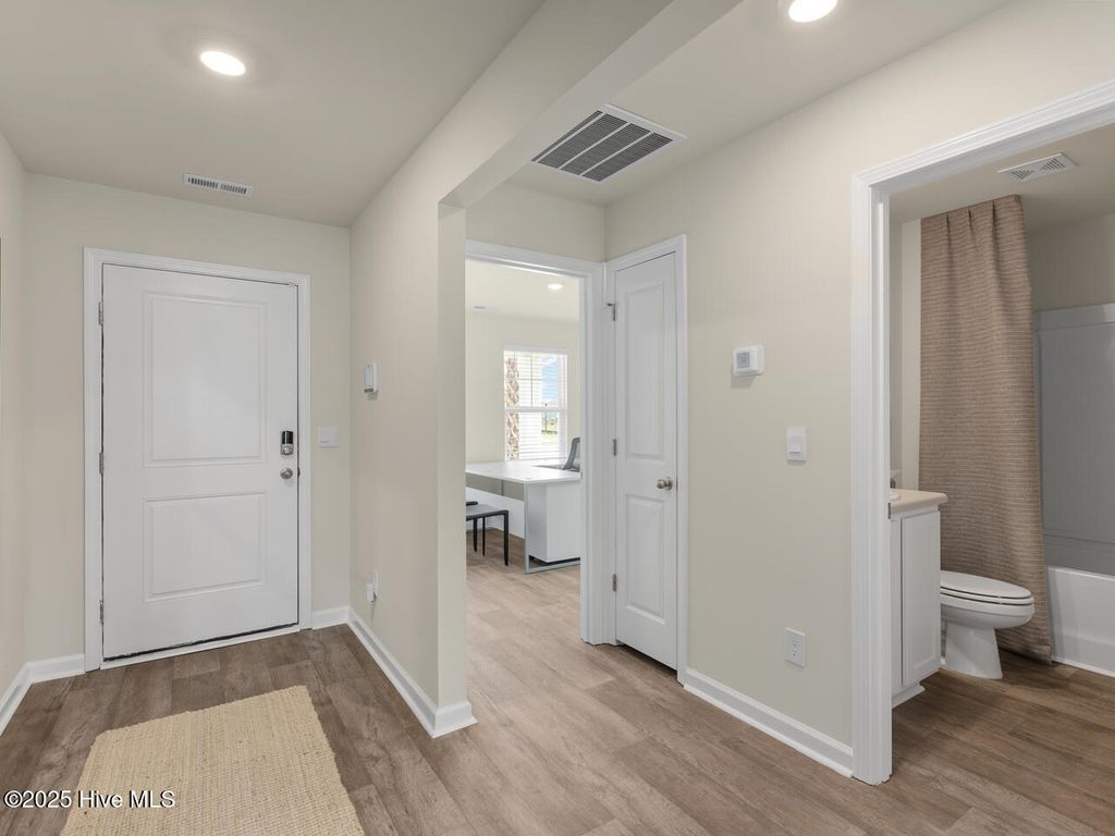 Photo of 1220 Inner Banks Lane #Lot 471, Jacksonville, NC 28546 (MLS # 100528087)