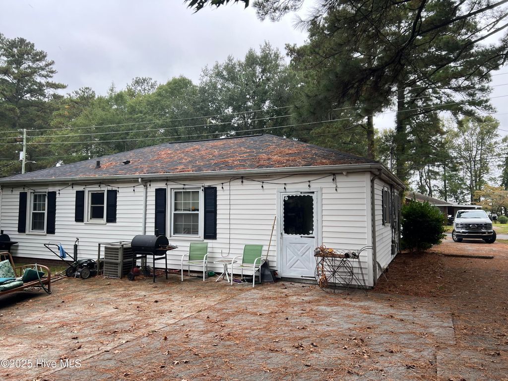 Photo of 615 Greenmead Drive, Kinston, NC 28501 (MLS # 100535758)