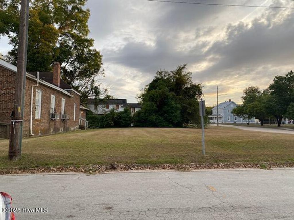 Photo of 0 E 7th Street, Washington, NC 27889 (MLS # 100537114)