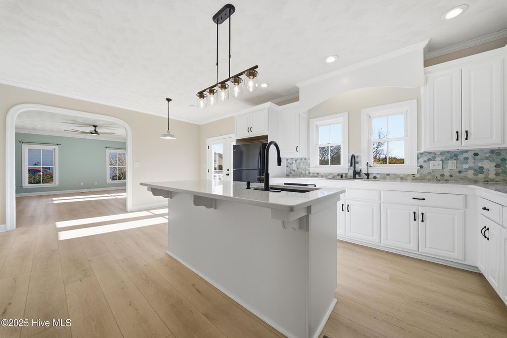 Photo of 183 Mariners Way, Moyock, NC 27958 (MLS # 100543345)