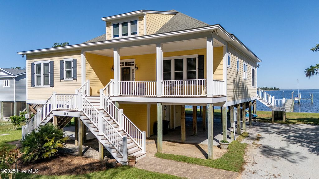 Photo of 259 Creek Road, Beaufort, NC 28516 (MLS # 100504538)