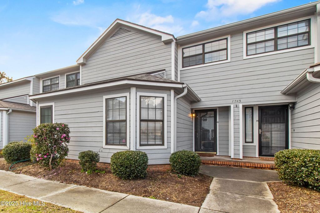 Photo of 1743 S 41st Street #Apt G, Wilmington, NC 28403 (MLS # 100540699)