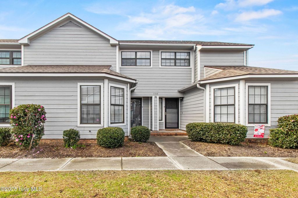Photo of 1743 S 41st Street #Apt G, Wilmington, NC 28403 (MLS # 100540699)