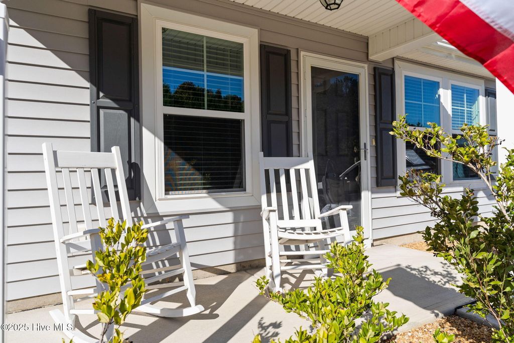 Photo of 1316 N Fisher King Drive SE, Bolivia, NC 28422 (MLS # 100541238)