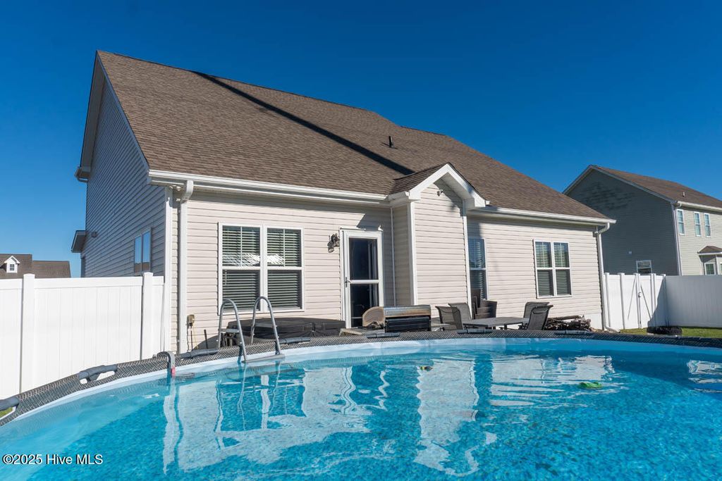 Photo of 213 Echo Ridge Road, Swansboro, NC 28584 (MLS # 100538020)