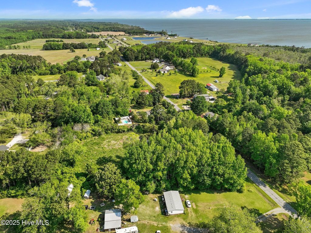 Photo of 170 Caroon Road, Poplar Branch, NC 27965 (MLS # 100505197)