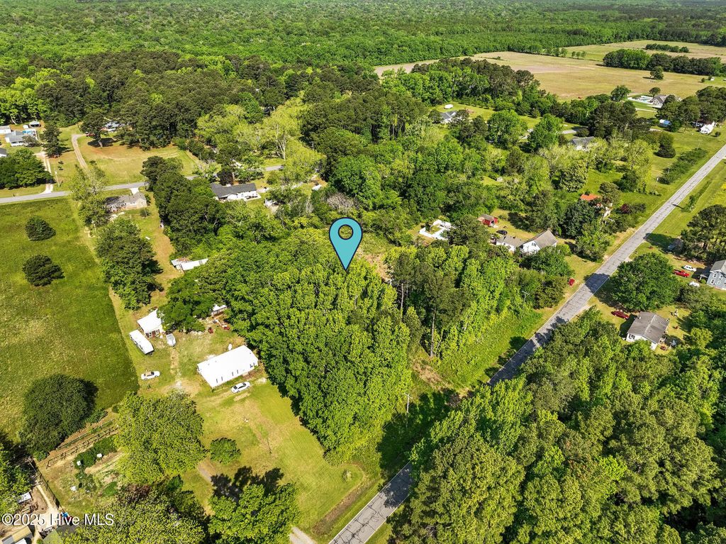 Photo of 170 Caroon Road, Poplar Branch, NC 27965 (MLS # 100505197)