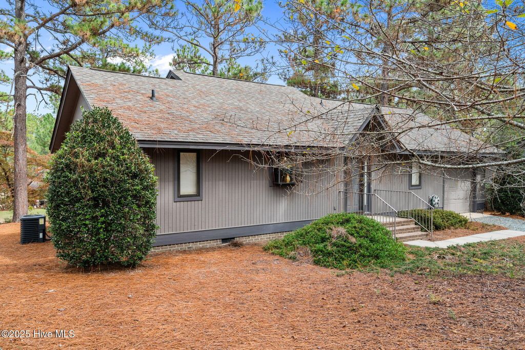 Photo of 65 Brandon Trail, Pinehurst, NC 28374 (MLS # 100536019)