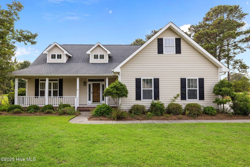 Photo of 206 Lazy Lane, Morehead City, NC 28557 (MLS # 100508518)