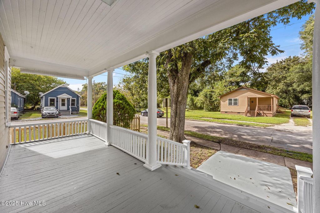 Photo of 514 C Street, New Bern, NC 28560 (MLS # 100534799)