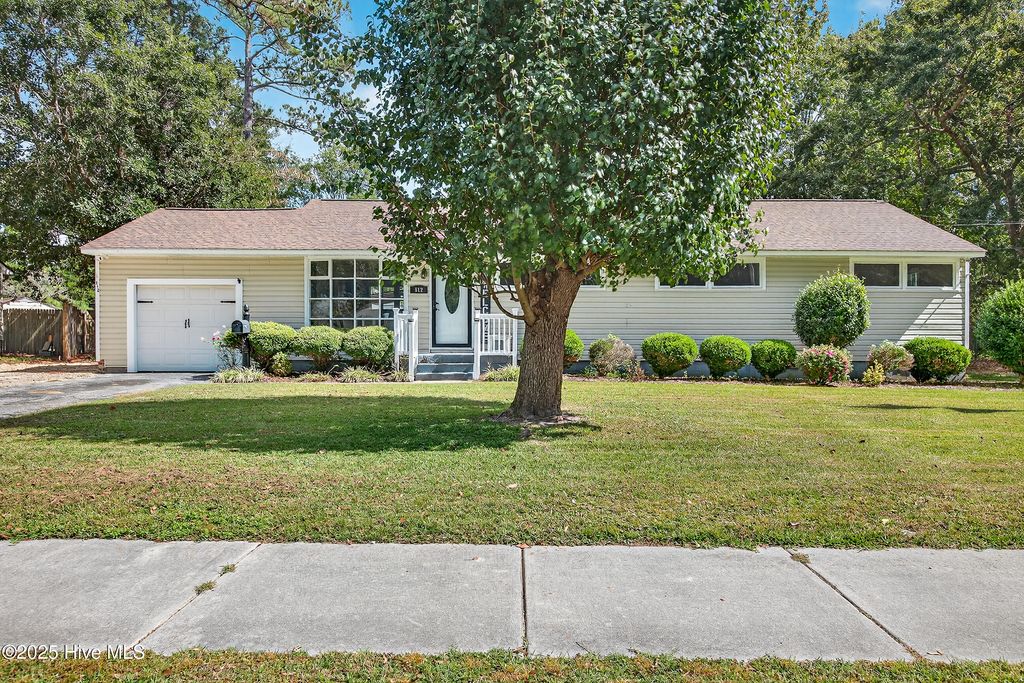 Photo of 512 Jarman Street, Jacksonville, NC 28540 (MLS # 100534976)