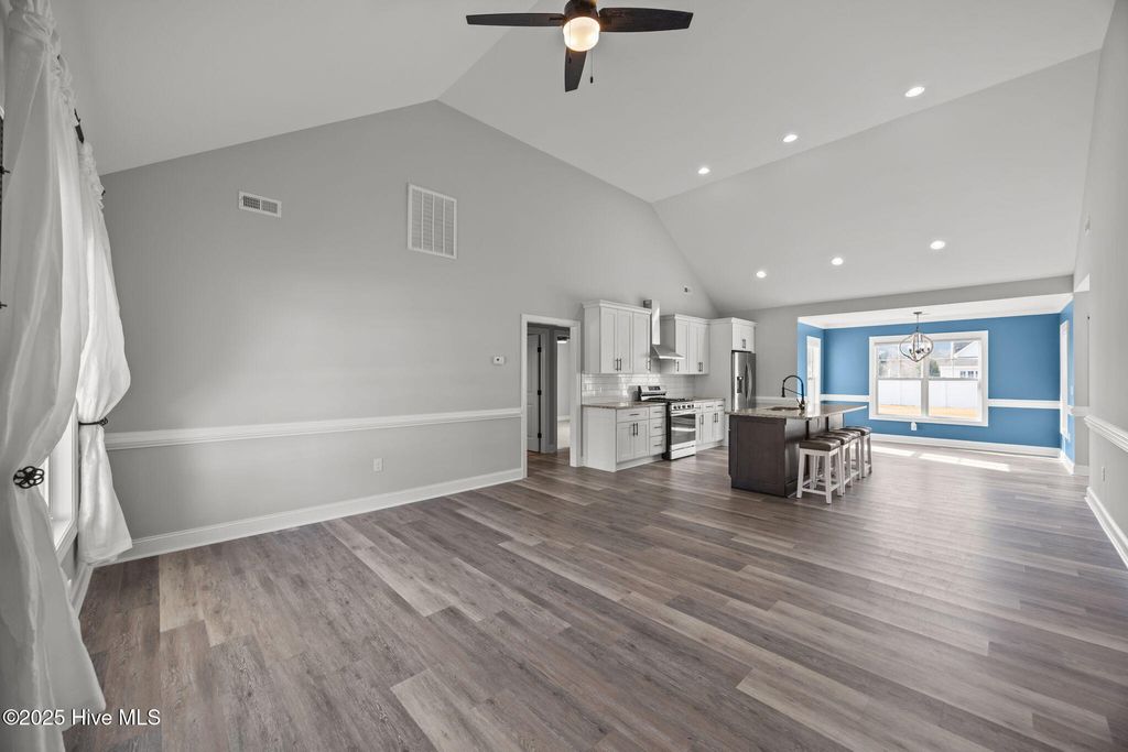 Photo of 64 Buccaneer Circle, Washington, NC 27889 (MLS # 100543205)