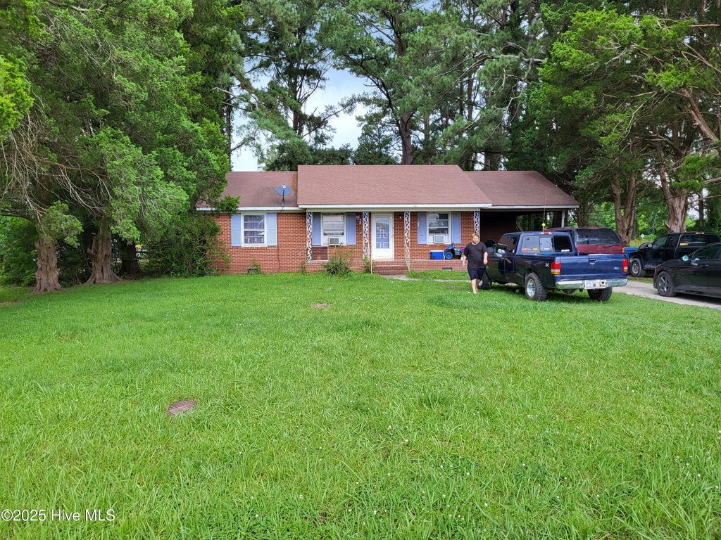 Photo of 260 Pearl Street, Aurora, NC 27806 (MLS # 100543382)
