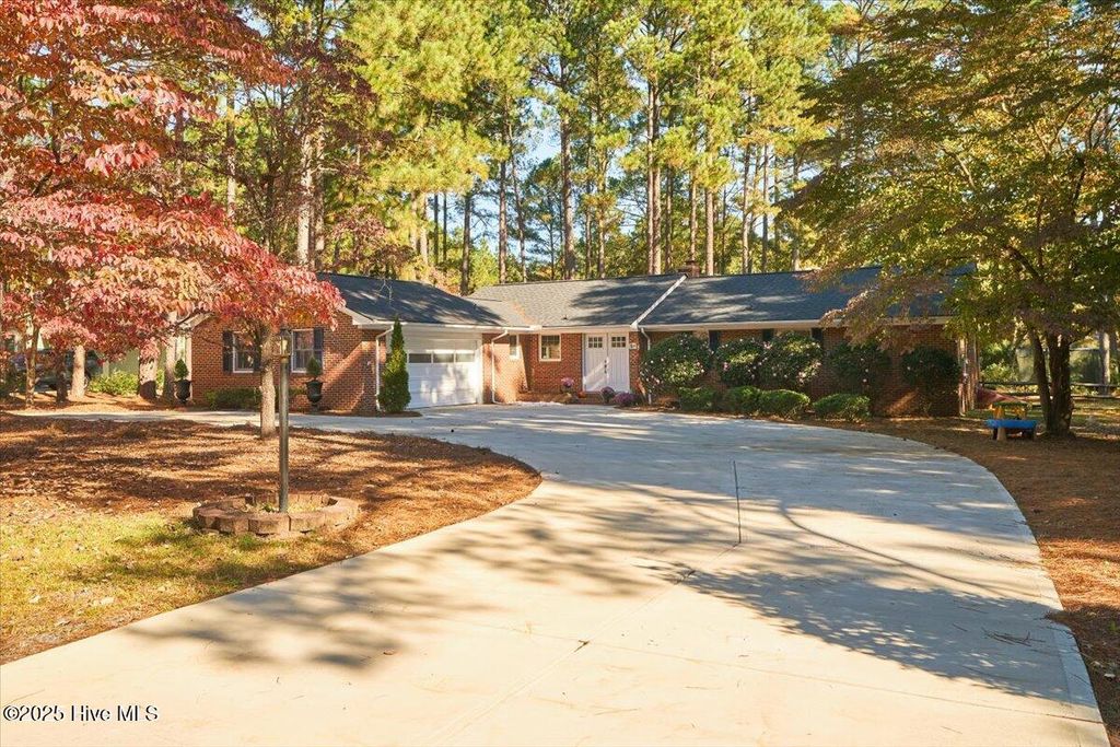 Photo of 4 Harmon Drive, Whispering Pines, NC 28327 (MLS # 100540292)