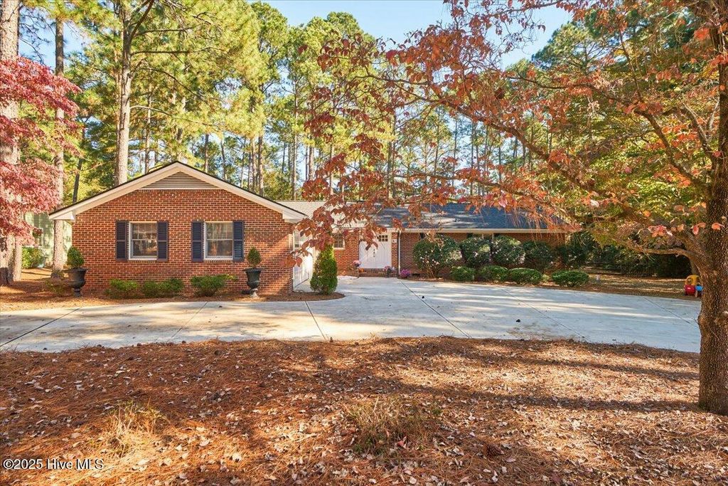 Photo of 4 Harmon Drive, Whispering Pines, NC 28327 (MLS # 100540292)