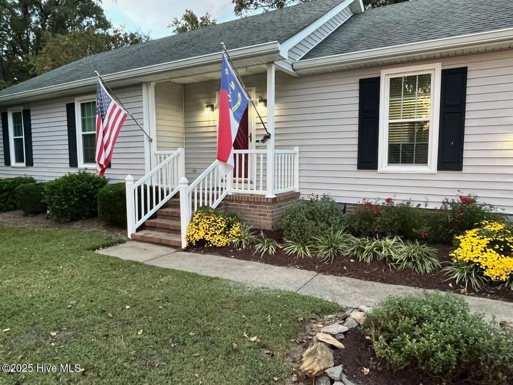 Photo of 408 Perkins Road, Goldsboro, NC 27530 (MLS # 100524255)